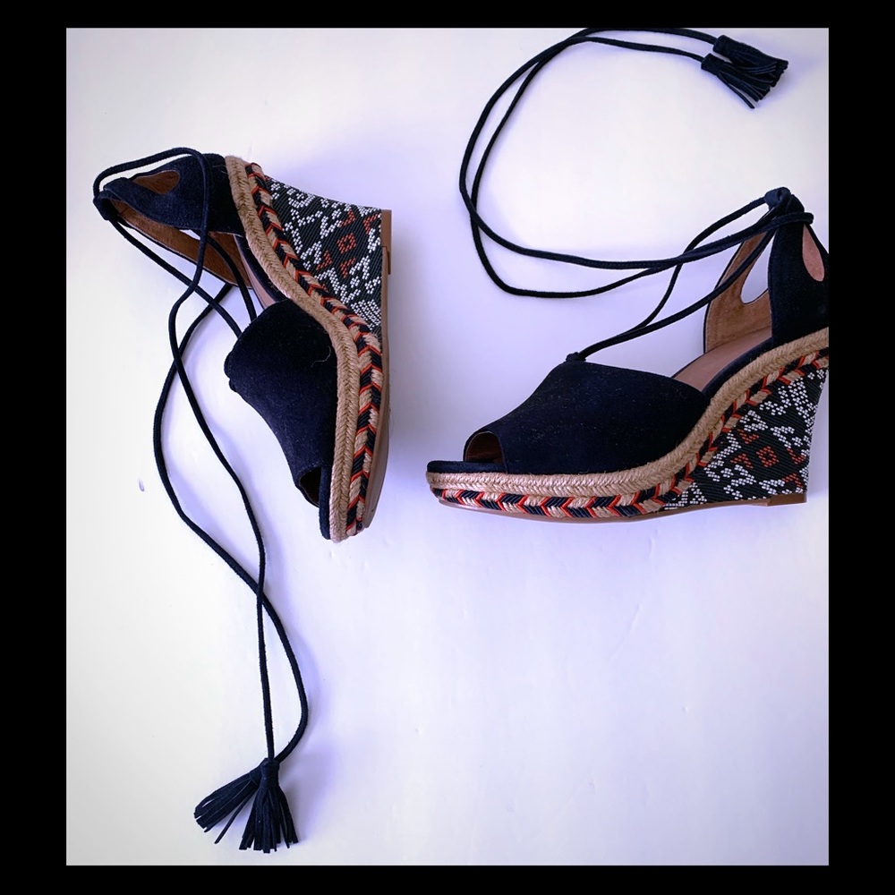 CAbi wedges (6 1/2) navy blue suede